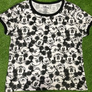 Mickey Mouse Tee 🔥🔥